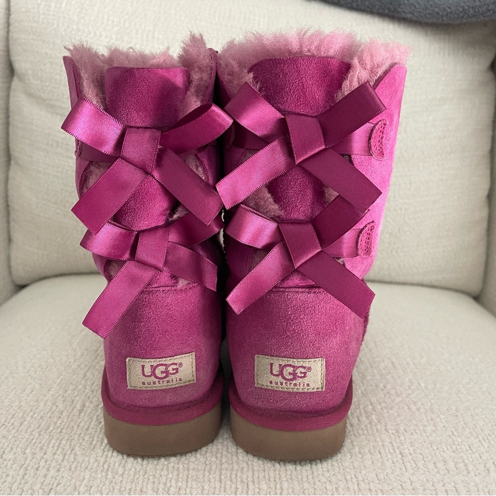 Women's UGG Boots Bailey Double Bow Hot Pink Suede Style 1002954 Sz 8 EUC